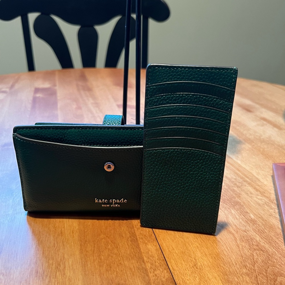 Kate Spade medium size snap wallet